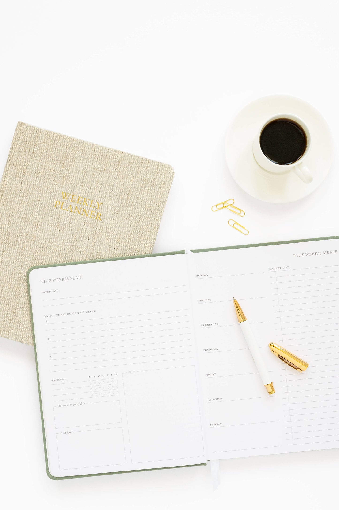 Undated Daily Planner, Pale Pink