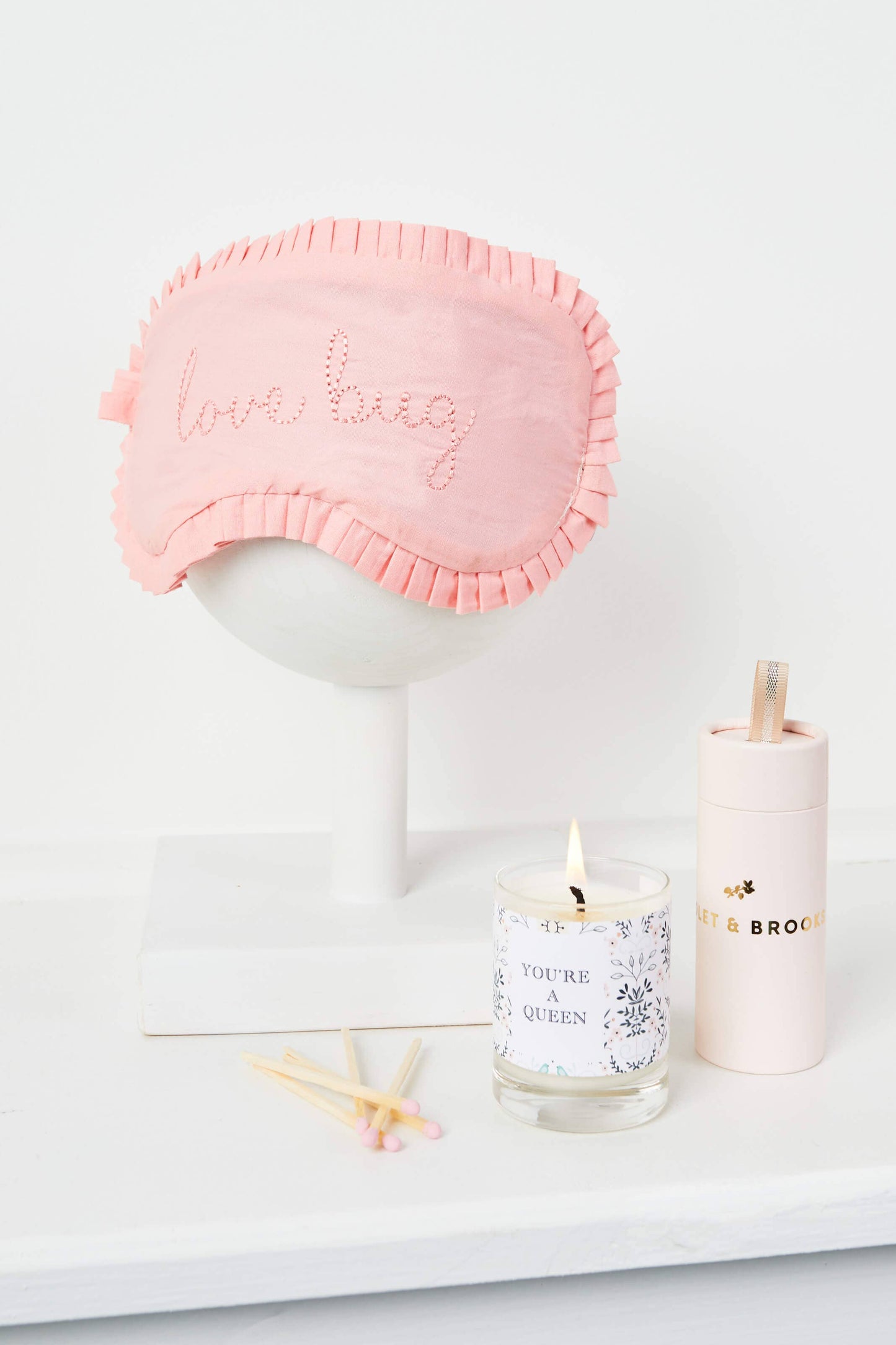 Abby Ruffle Eye Mask Candle Set