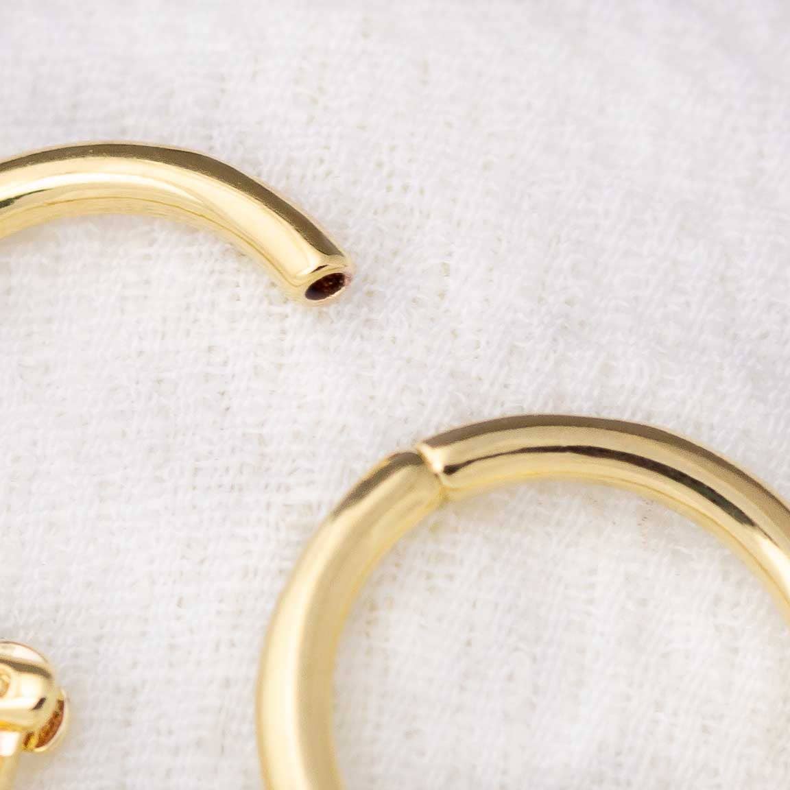 Mini Seamless Clicker Hoop Earrings