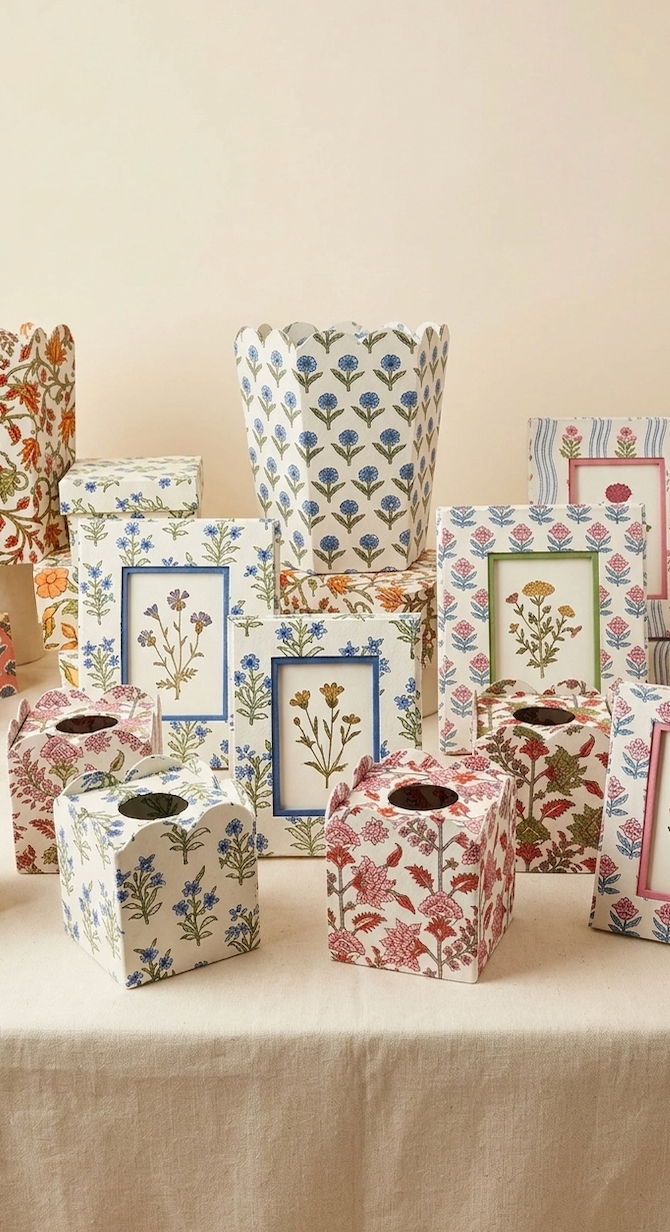 Handprint Tissue Box - Pink City Courtyard (Collapsible)