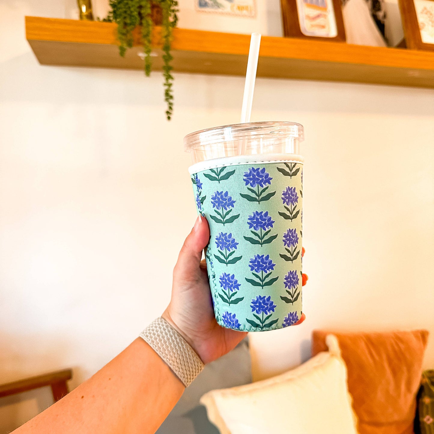 Nantucket Spring Hydrangeas | Iced Coffee Sleeve