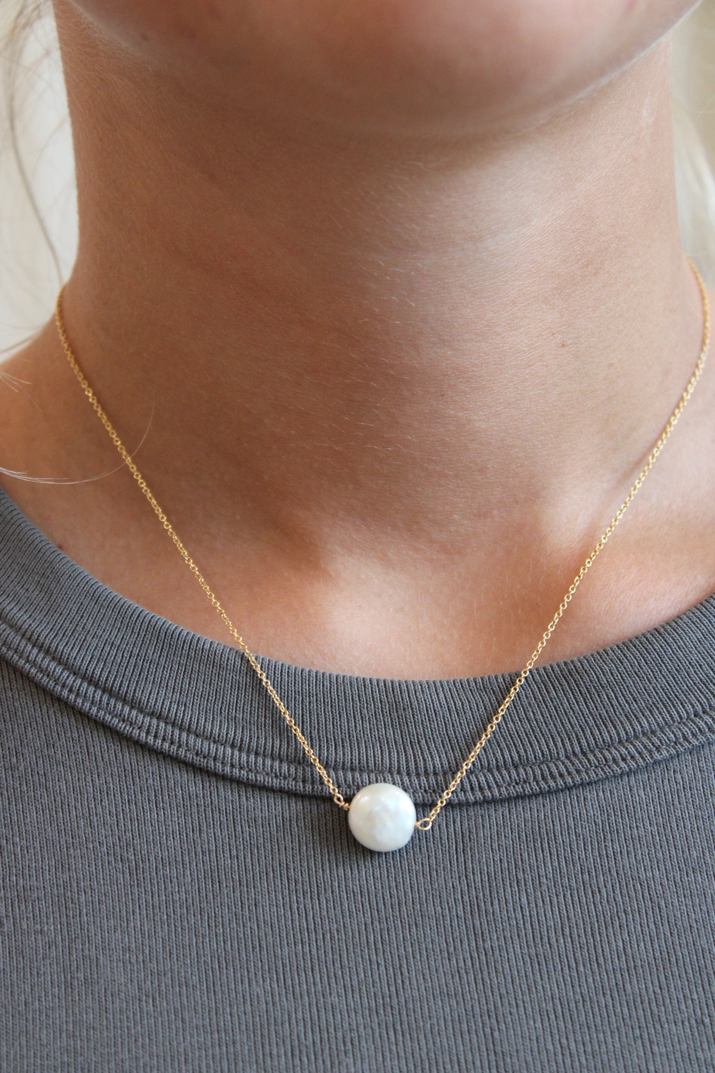 Round Pearl Dainty Necklace
