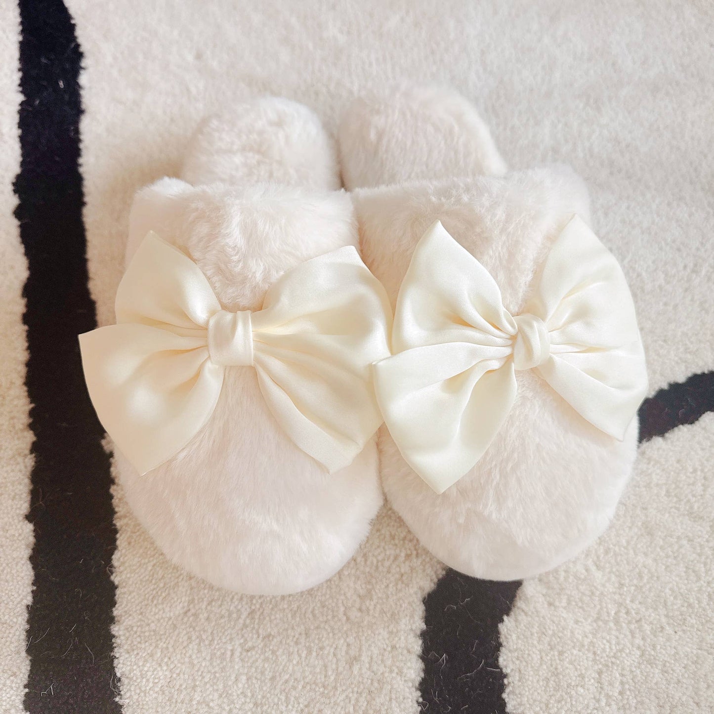 Fur Cozy Lounge Slippers