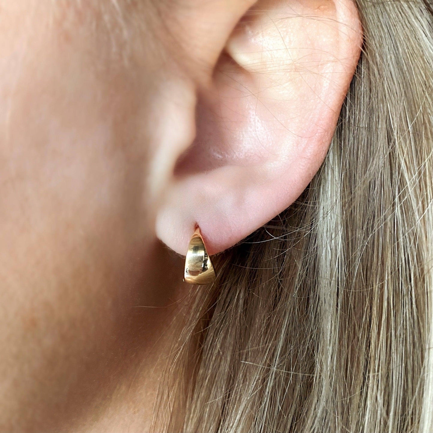 18k Gold Filled Polished Clicker Hoop Earrings